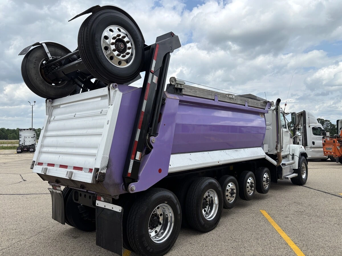 2020 Western Star 4700 — photo 5