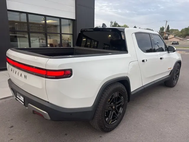 2023 Rivian R1T Launch Edition photo 7