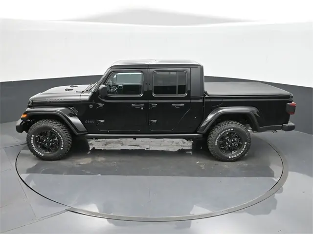 2024 Jeep Gladiator Willys photo 29