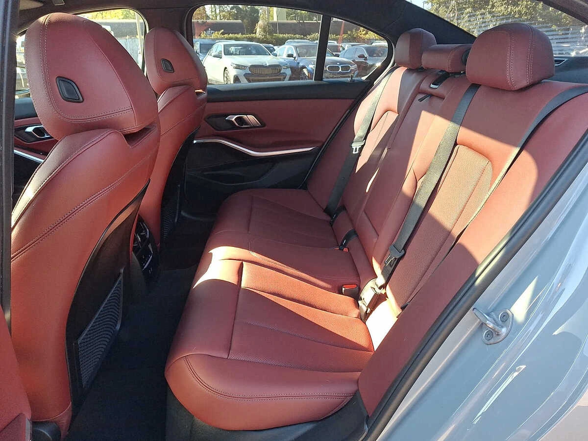 2023 BMW 3 Series 330i - Photo 8