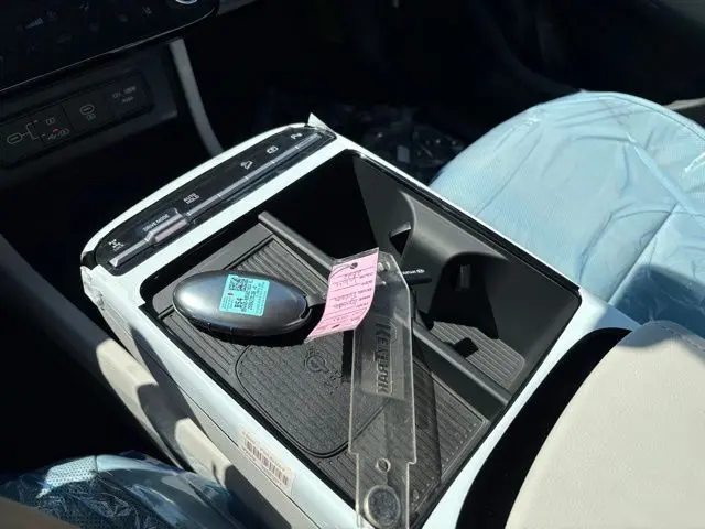 2025 Hyundai Tucson Limited photo 10