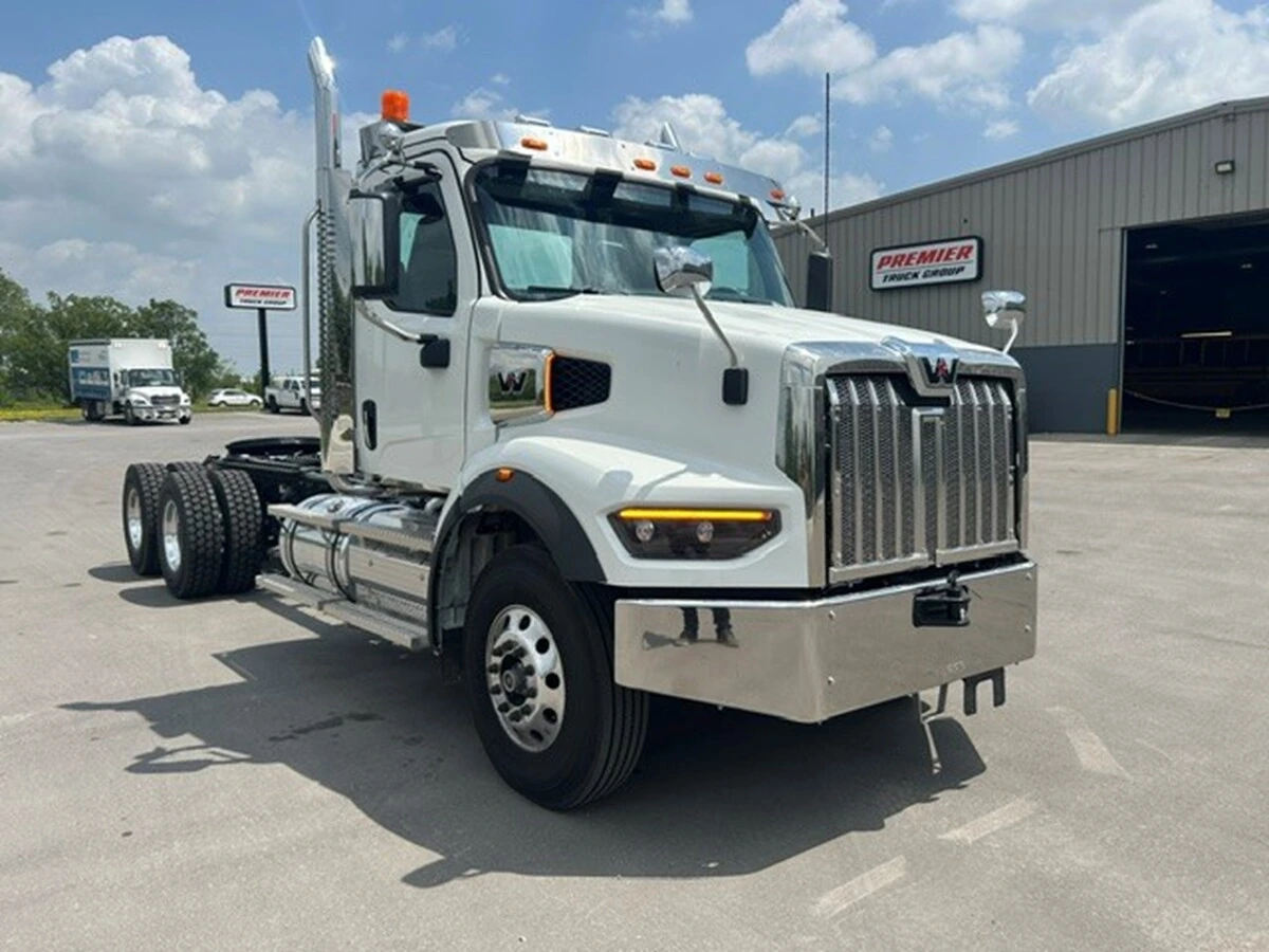 2027 Western Star 49X — photo 7
