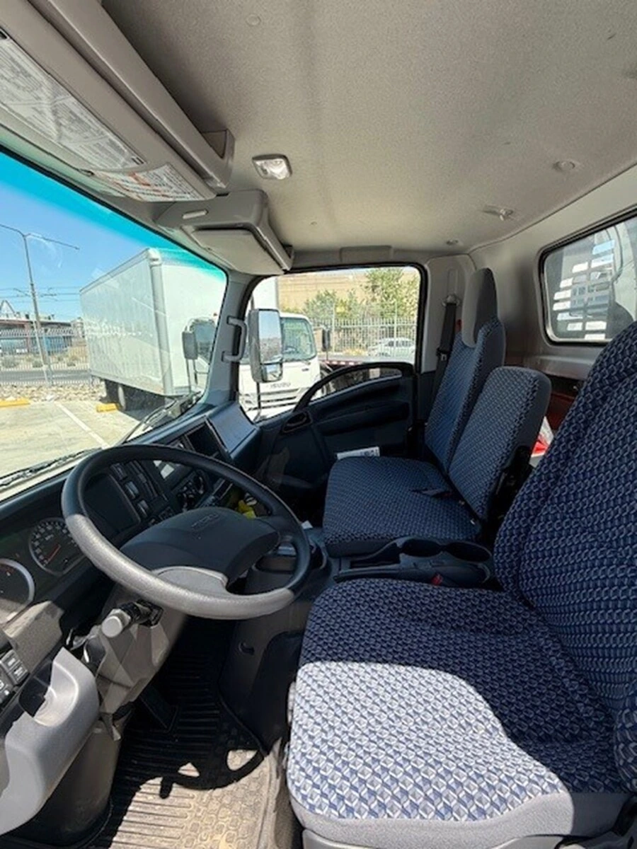 2024 Isuzu NRR — photo 7