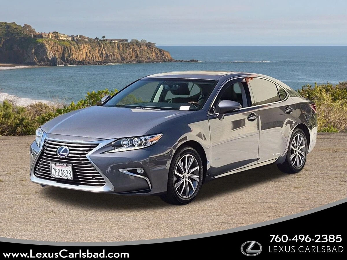2016 Lexus ES 300h