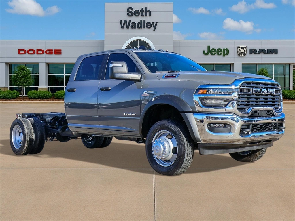 2026 RAM Ram 4500 Chassis Cab Big Horn's photo