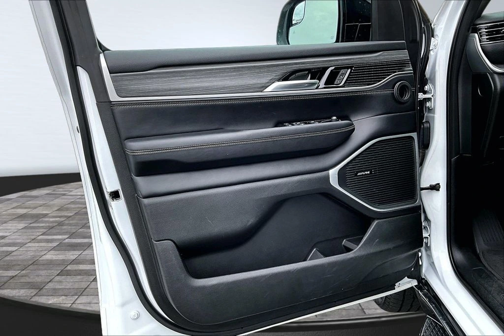 2023 Jeep Wagoneer Series II - Photo 23