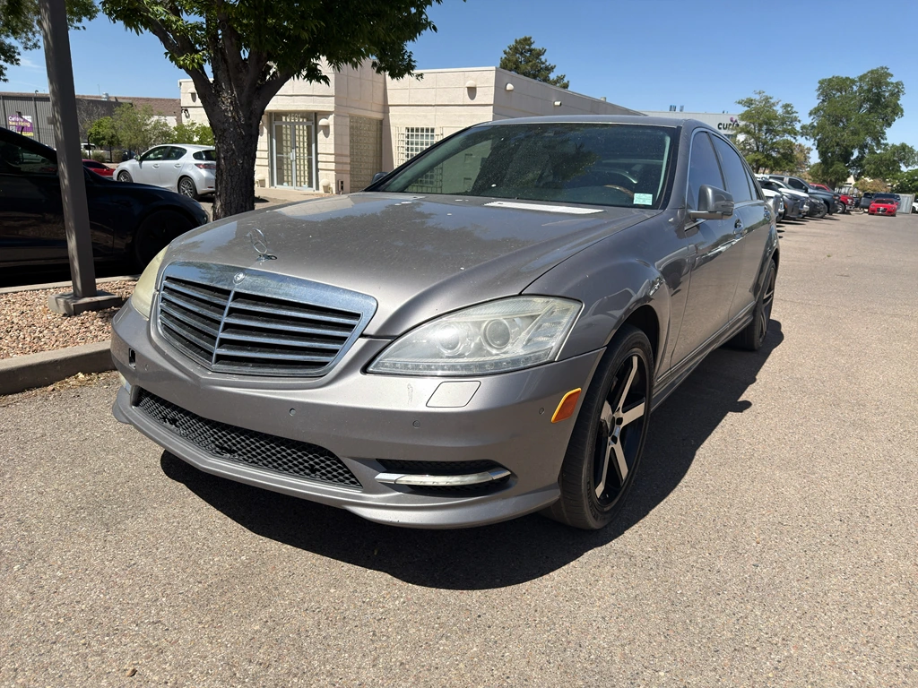 2010 Mercedes-Benz S-Class S550's photo