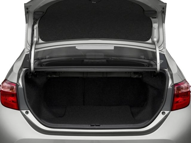 2017 Toyota Corolla LE - Photo 12