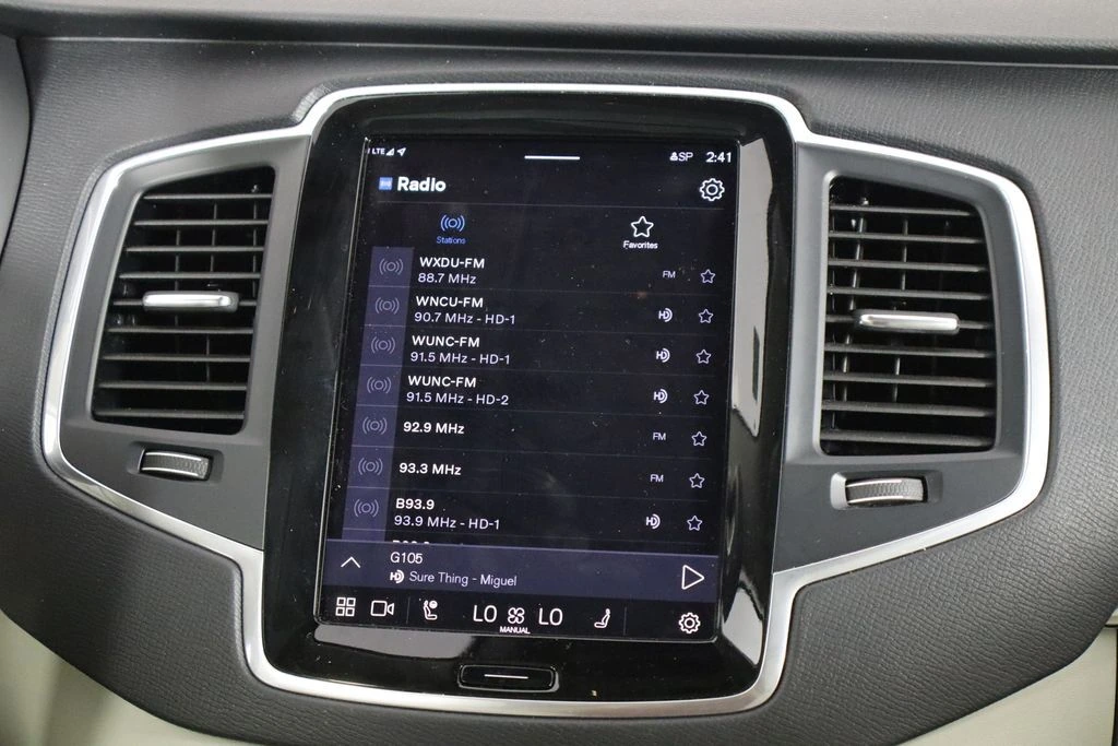 2023 Volvo - image 27