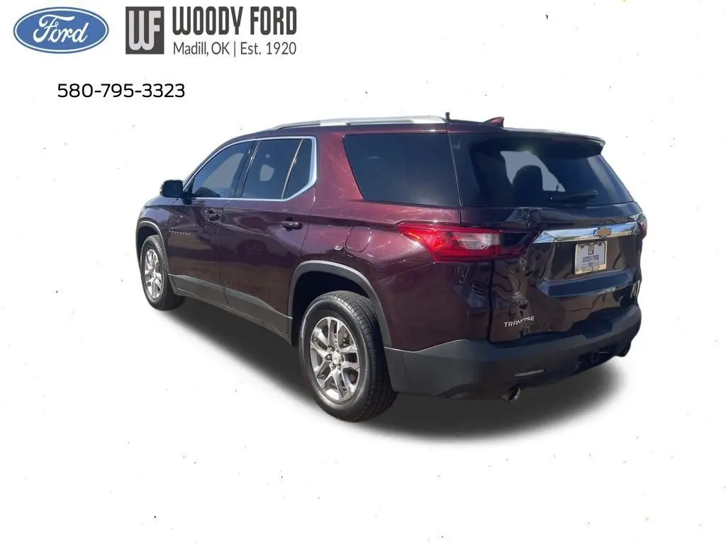 2018 Chevrolet Traverse Cloth 1LT photo 2