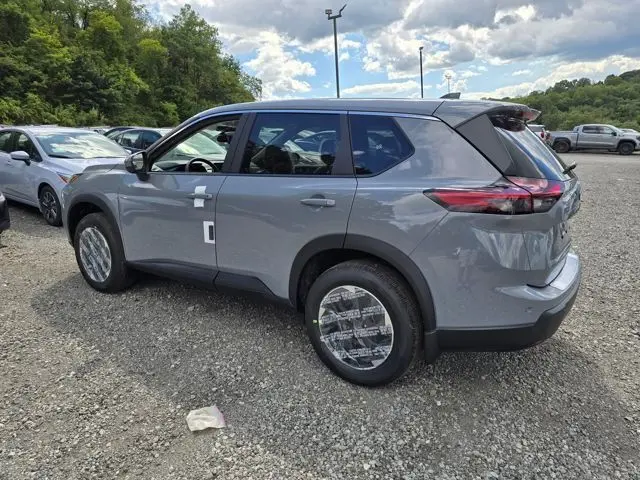 2026 Nissan Rogue SV photo 3