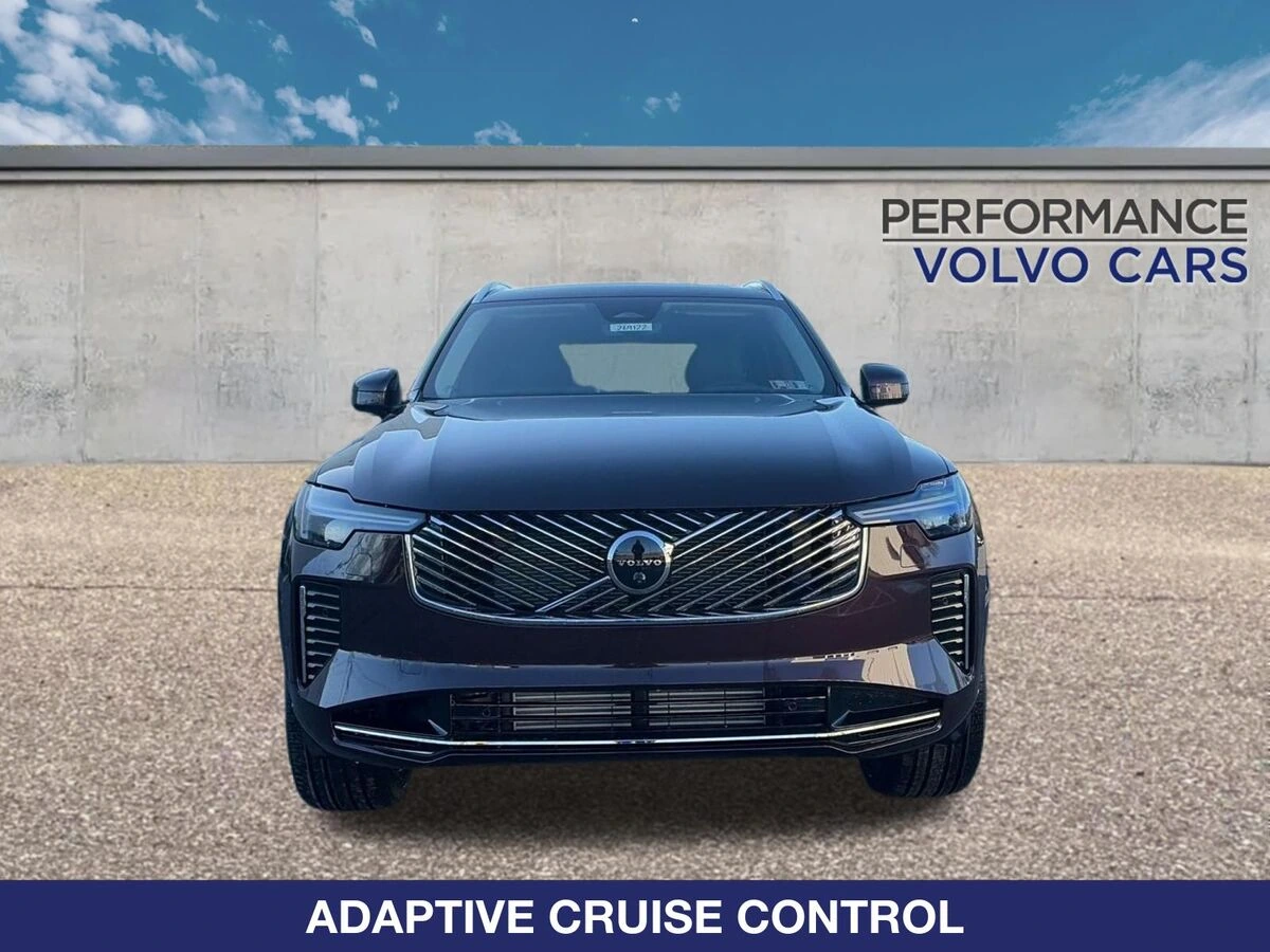 2026 Volvo - image 9