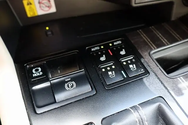 2021 Lexus RX 450h photo 23