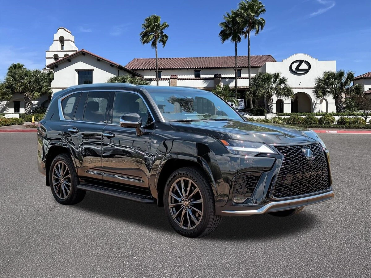 2025 Lexus LX 600 700h F-Sport's photo