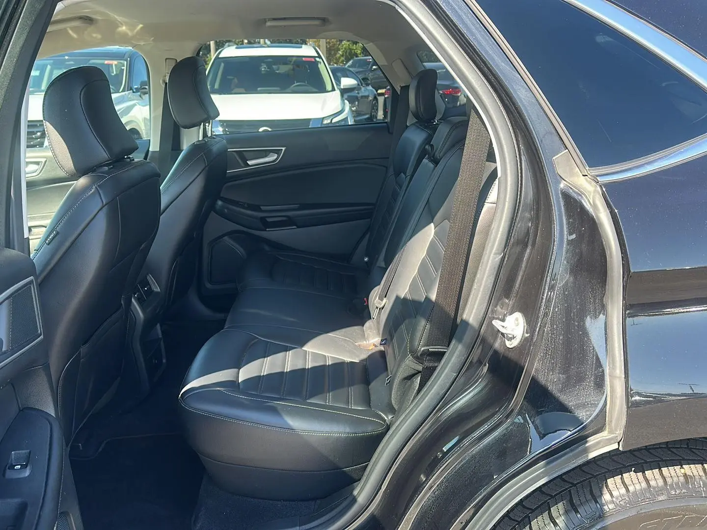 2023 Ford Edge SEL photo 15
