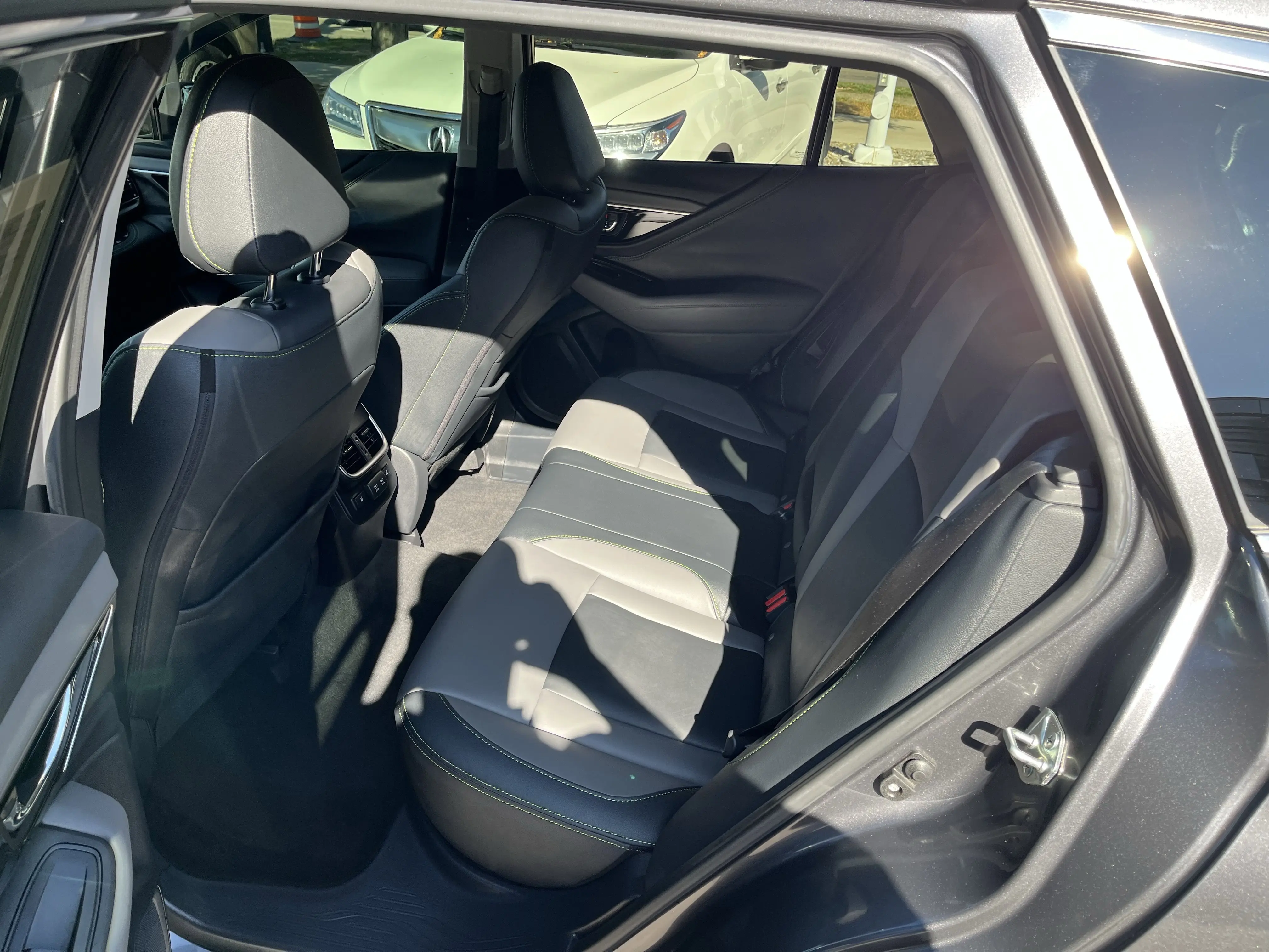 2020 Subaru Outback Onyx Edition XT photo 24