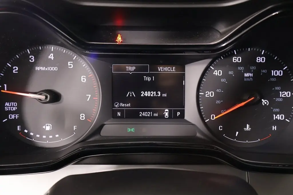 2024 Chevrolet Trax LS photo 4
