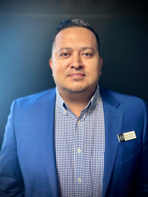Robert Flores