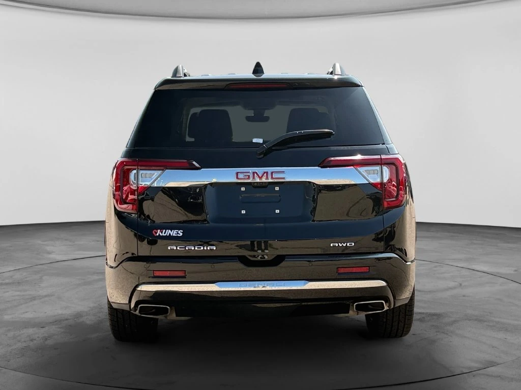 2023 GMC Acadia Denali - Photo 8
