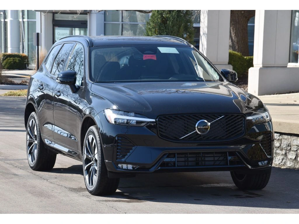 2026 Volvo - image 2