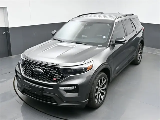 2020 Ford Explorer ST photo 22