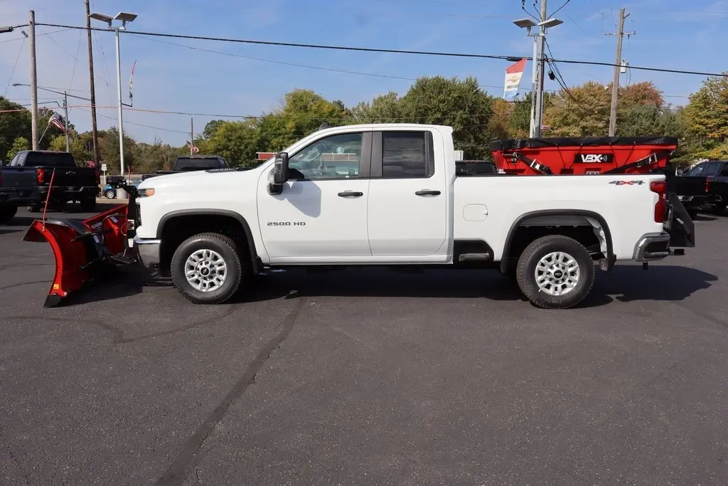 2025 Chevrolet Silverado 2500HD Work Truck Trail Boss photo 17