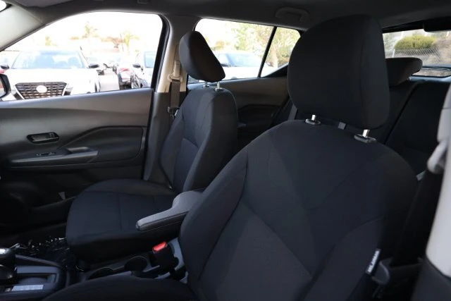 2025 Nissan KICKS PLAY Base - Photo 15
