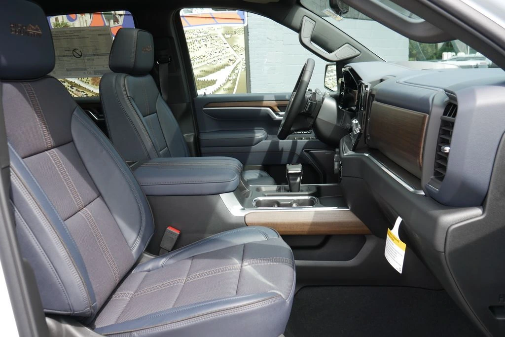 2026 Chevrolet Silverado 1500 High Country - Photo 9
