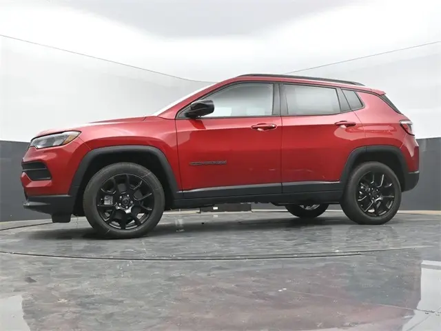 2026 Jeep Compass Latitude photo 39