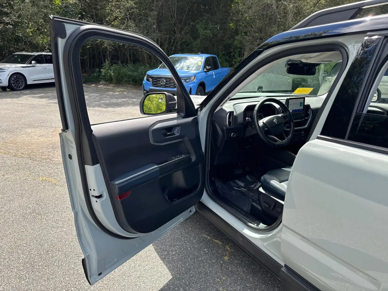 2021 Ford Bronco Sport Outer Banks photo 11