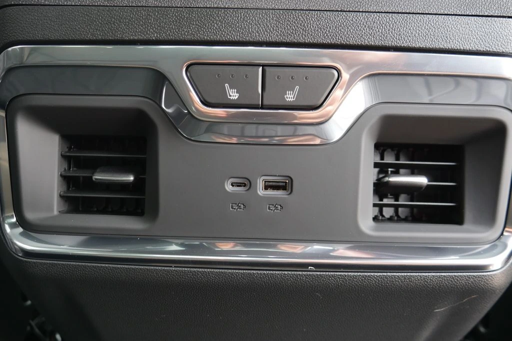 2026 Chevrolet Silverado 1500 High Country - Photo 19