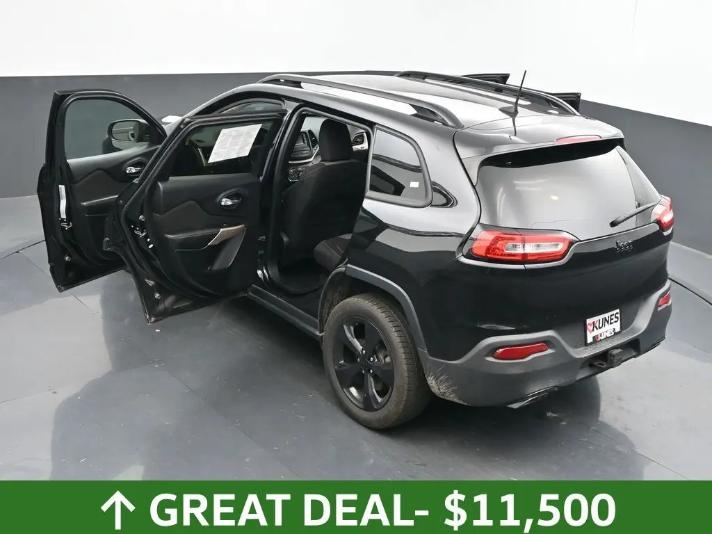 2017 Jeep Cherokee Altitude photo 52