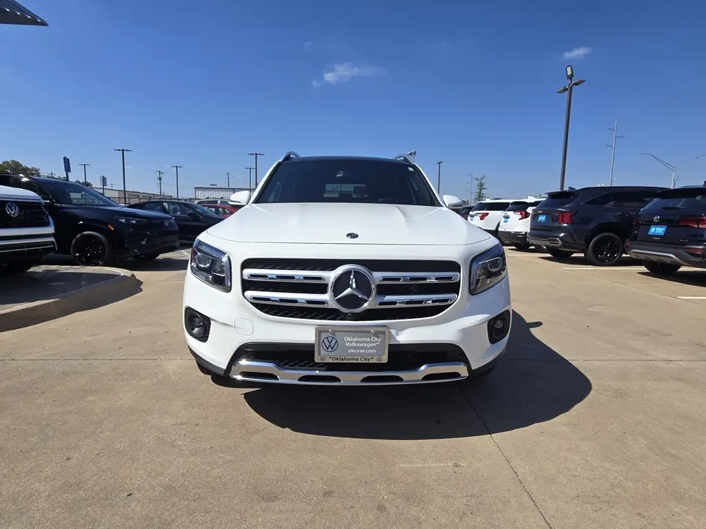 2020 Mercedes Benz GLB 250 photo 2