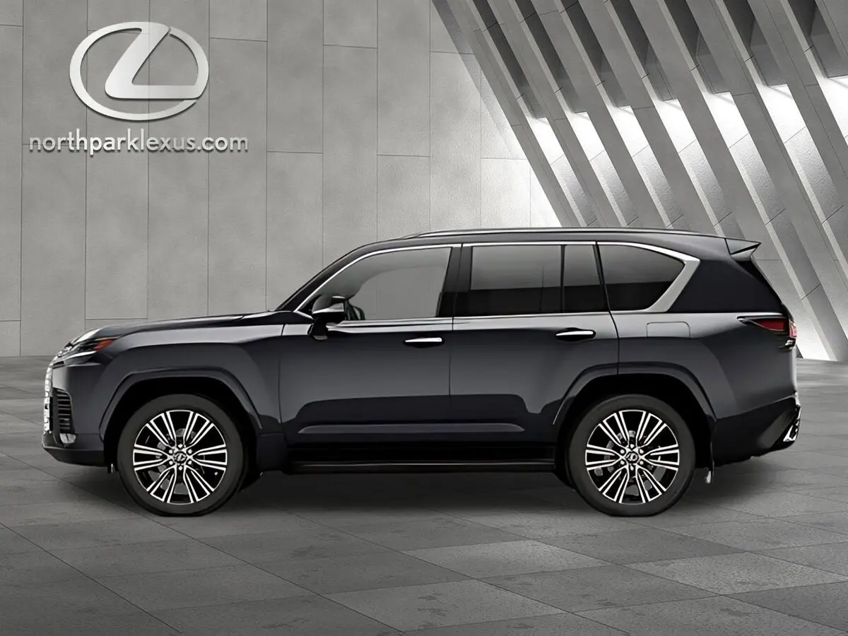 2025 Lexus LX Luxury's photo