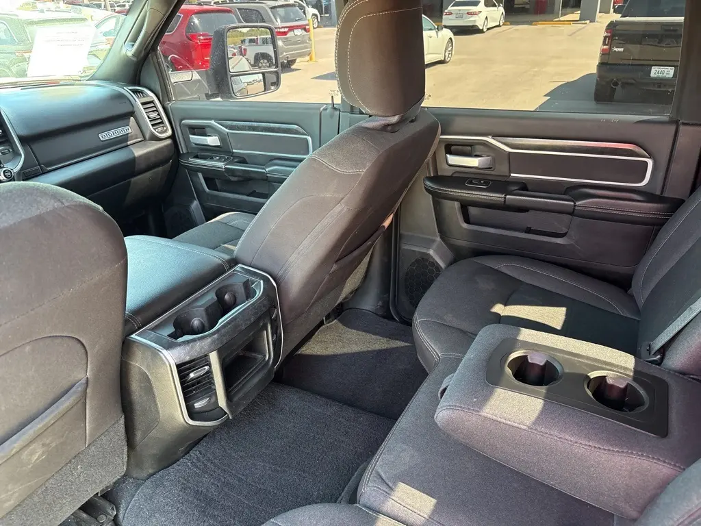 2024 Ram 2500 Big Horn photo 25