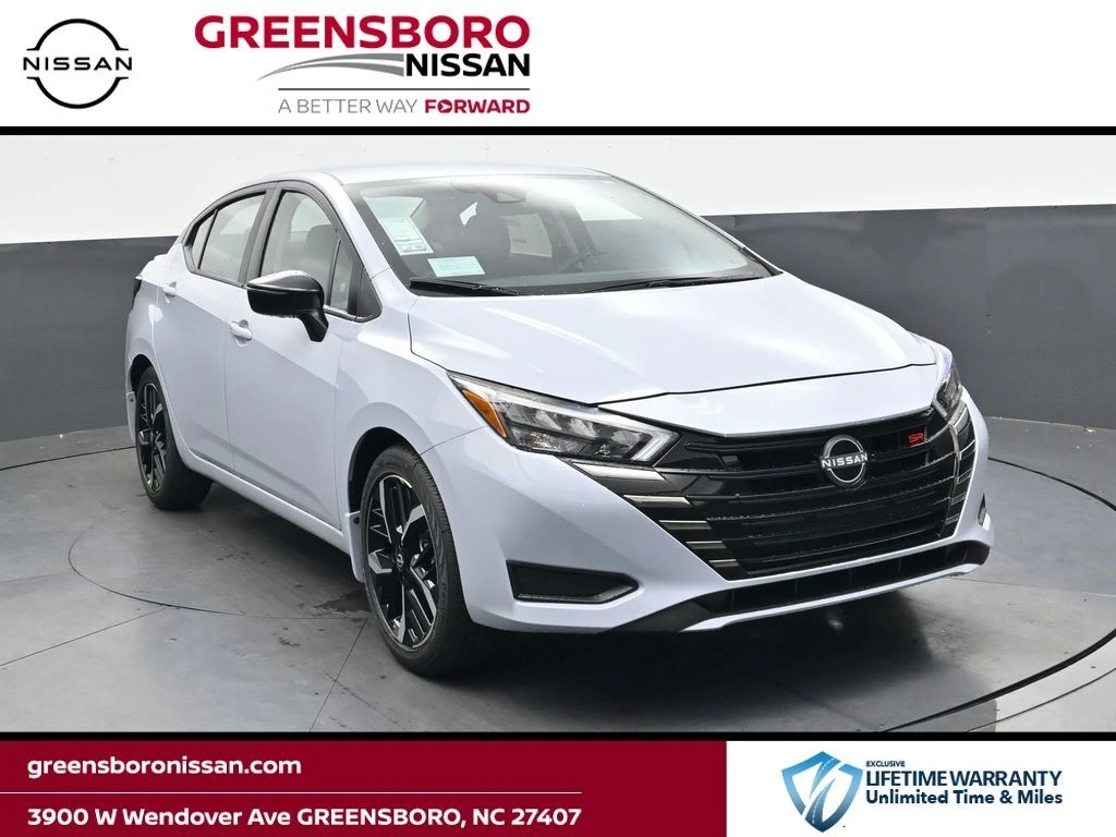 2025 Nissan Versa Sedan SR's photo