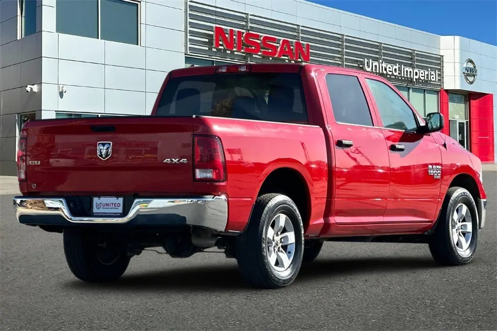 2022 Ram 1500 Classic SLT photo 4