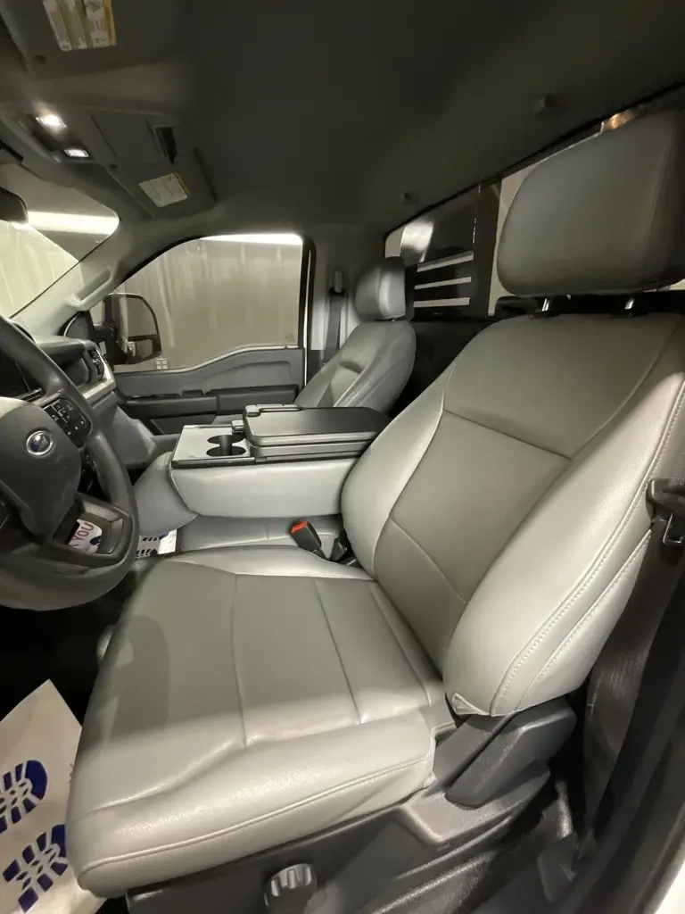 2024 Ford F-350 photo 8