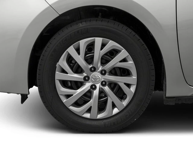 2017 Toyota Corolla LE - Photo 11