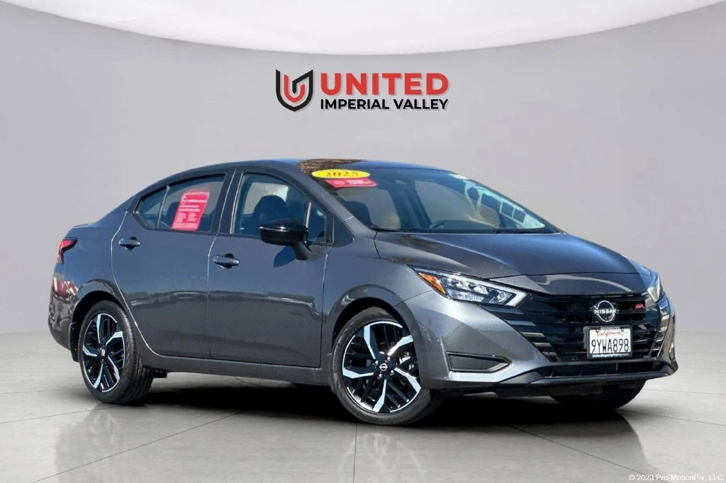 2025 Nissan Versa Sedan SR