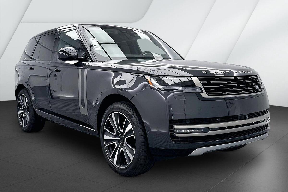 2026 Land Rover Range Rover SE