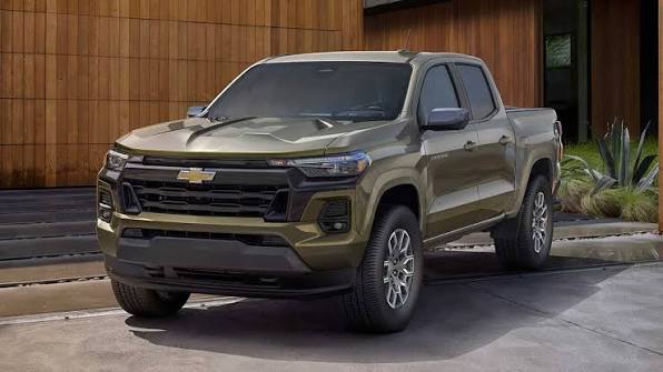 New Chevrolet Colorado WT in Black