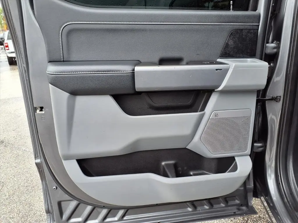 2023 Ford F-250 photo 20