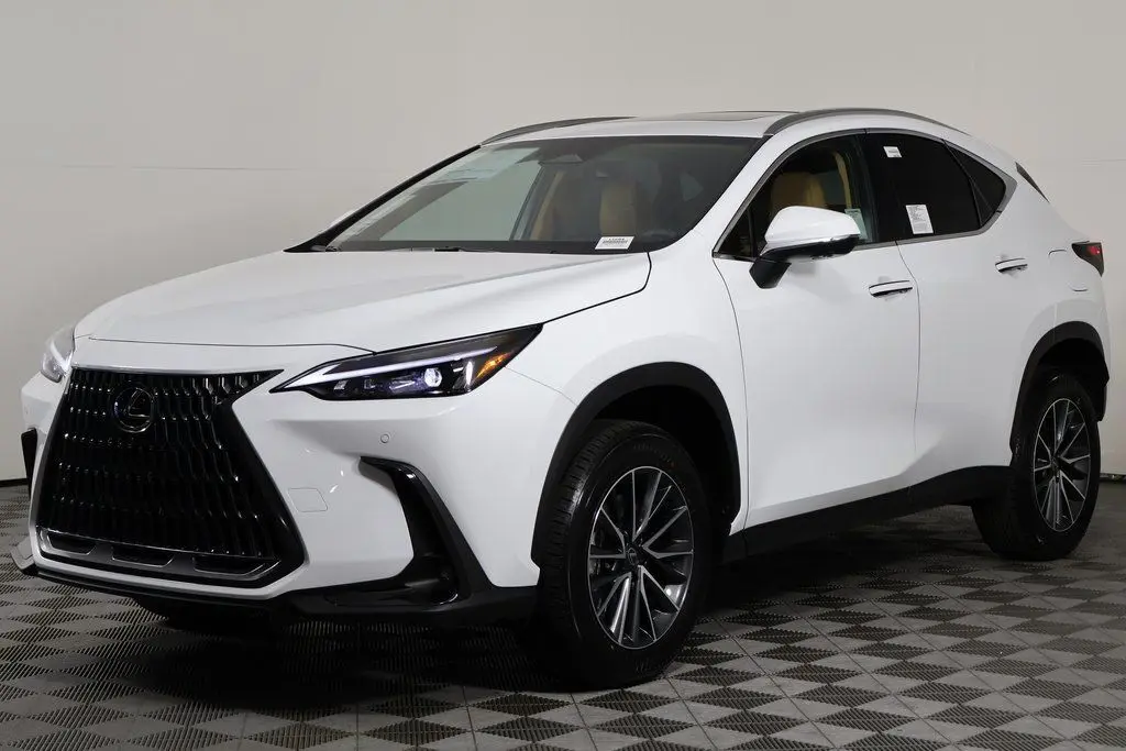 2026 Lexus NX PHEV 450h+'s photo