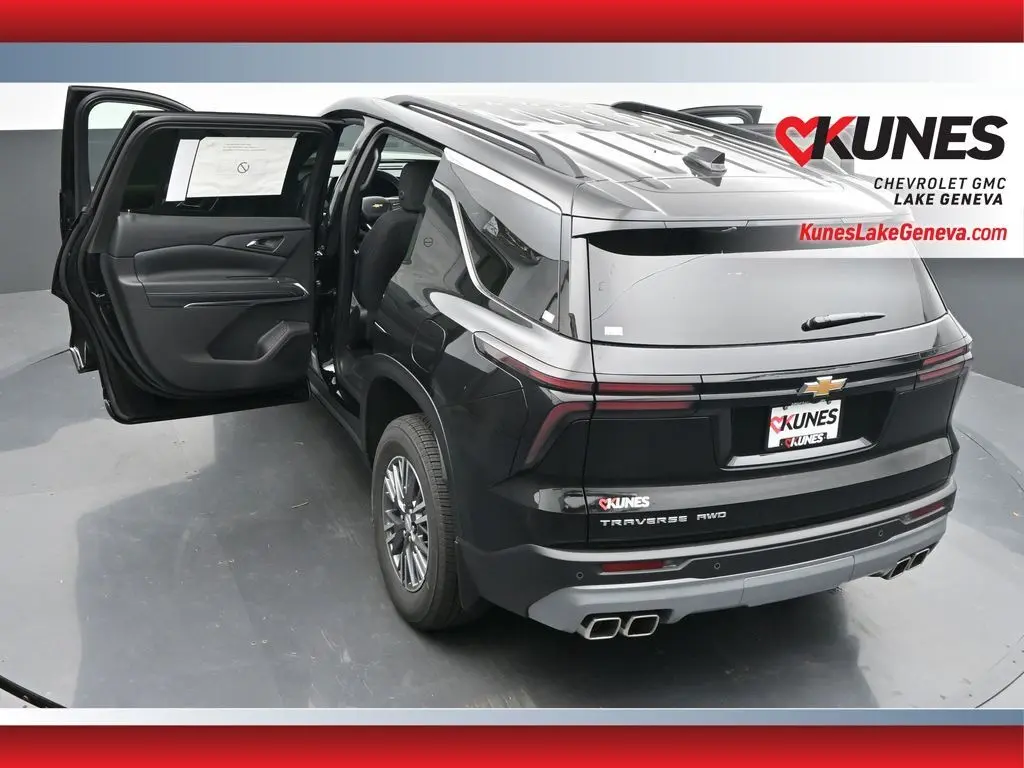 2026 Chevrolet Traverse 2LT photo 52