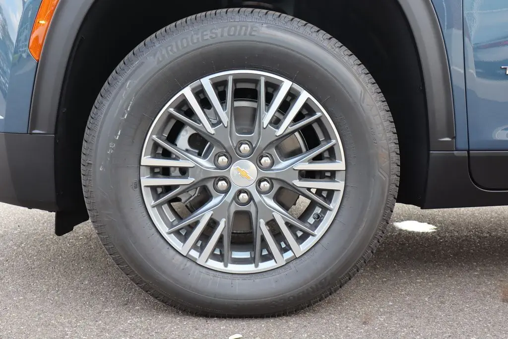 2026 Chevrolet Traverse 2LT photo 22