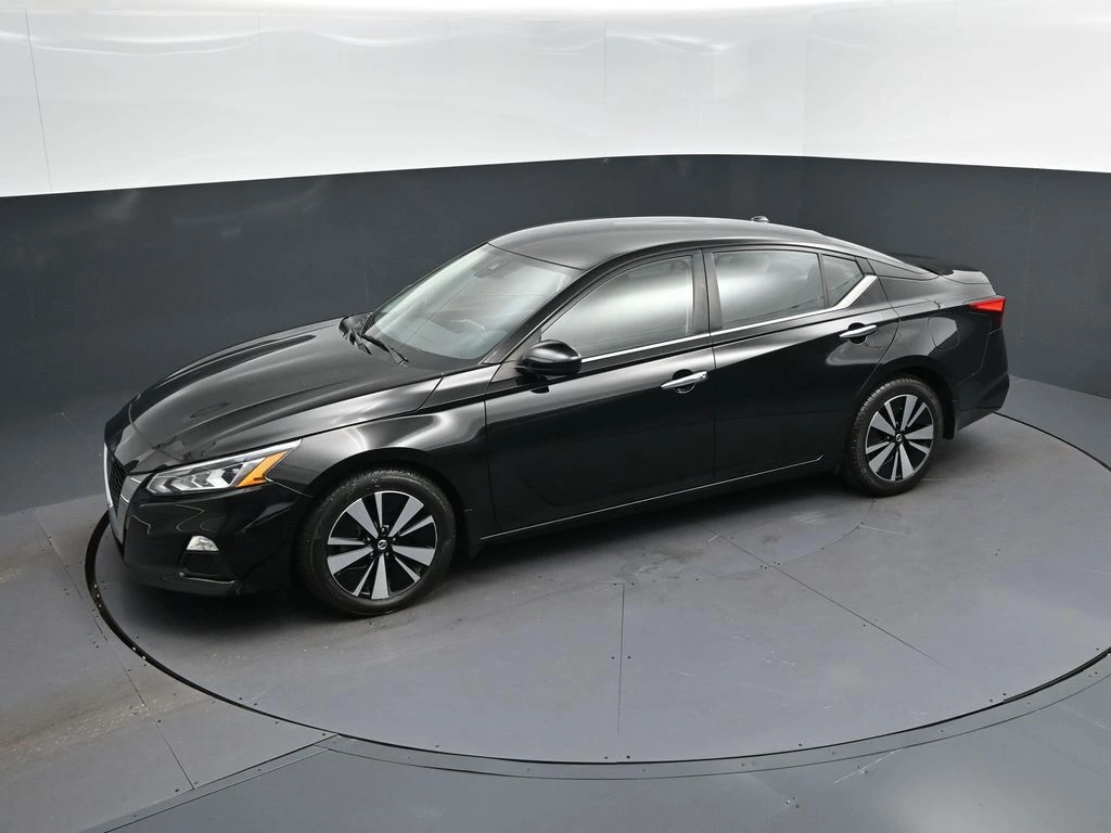 2022 Nissan Altima SV