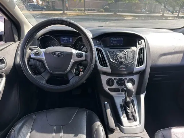 2014 Ford Focus SE photo 15