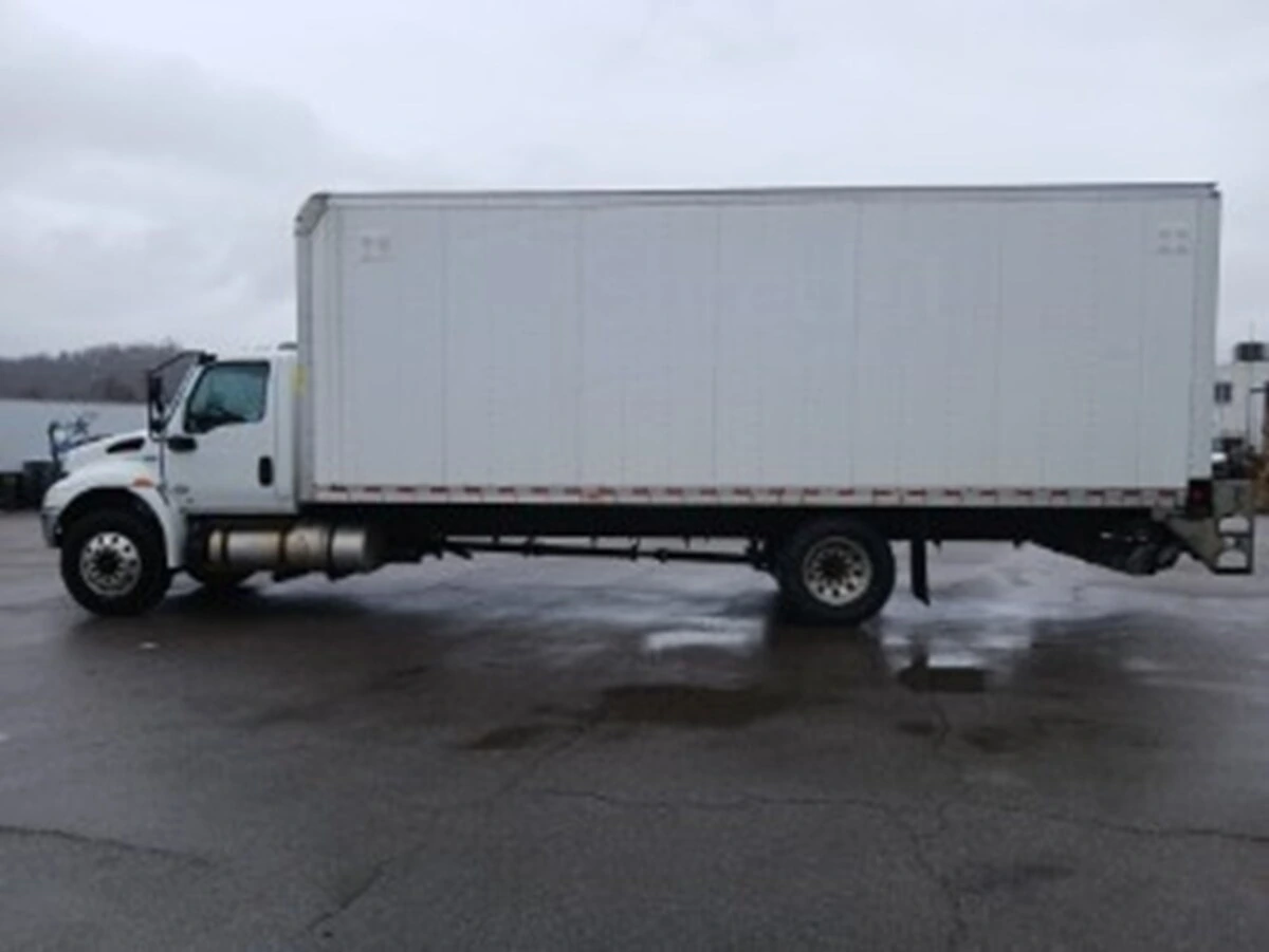 2019 International MV - image 2