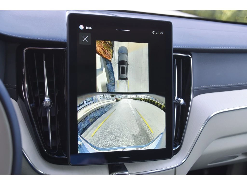 2026 Volvo - image 21